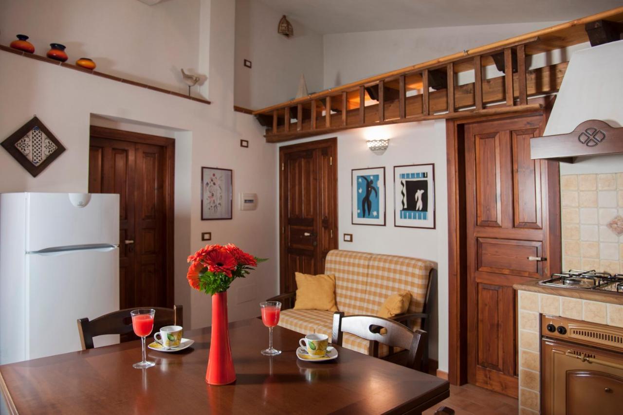Mirose'S Holiday Home كاستلبونو المظهر الخارجي الصورة