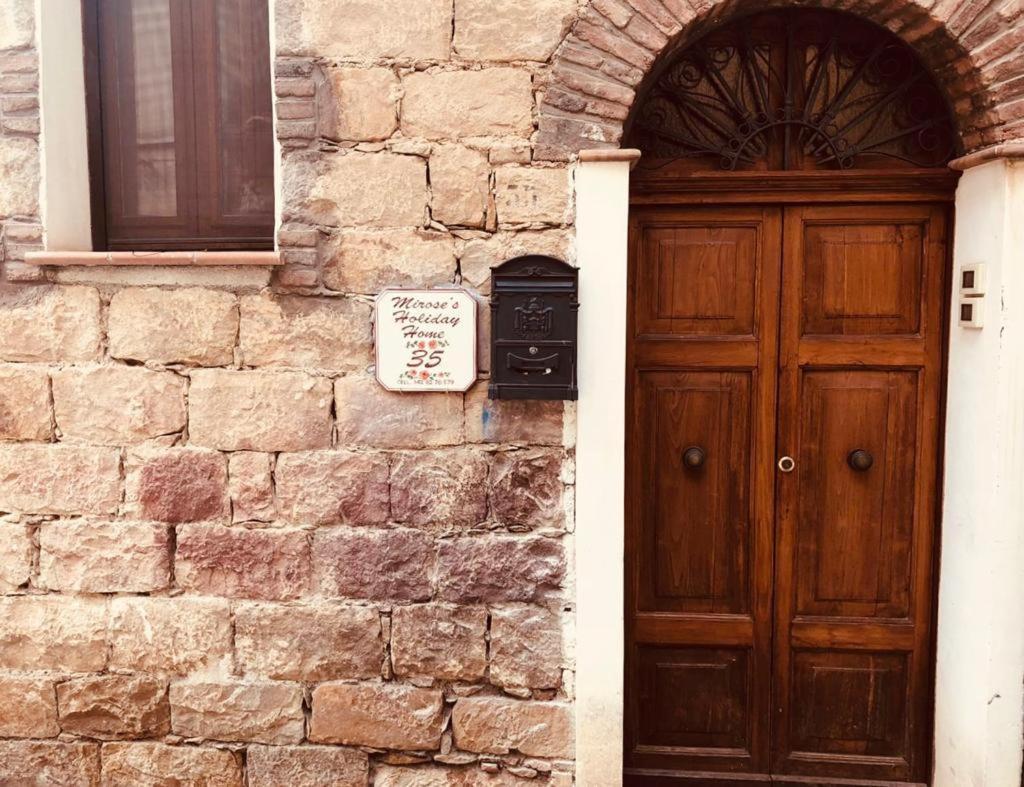 Mirose'S Holiday Home كاستلبونو المظهر الخارجي الصورة